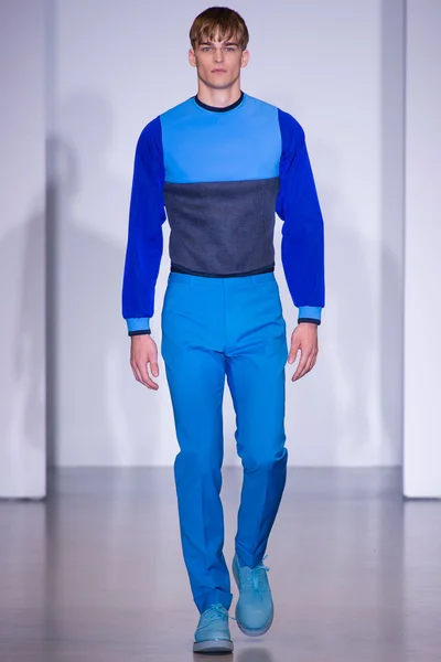 Look 5